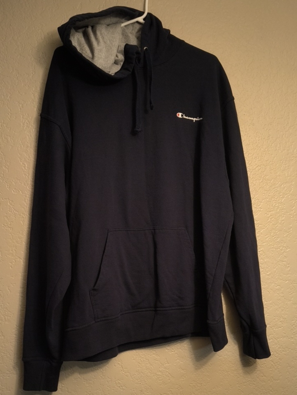 Champion Navy Men's XL Pullover Hoodie with Light Gray Hood Lining